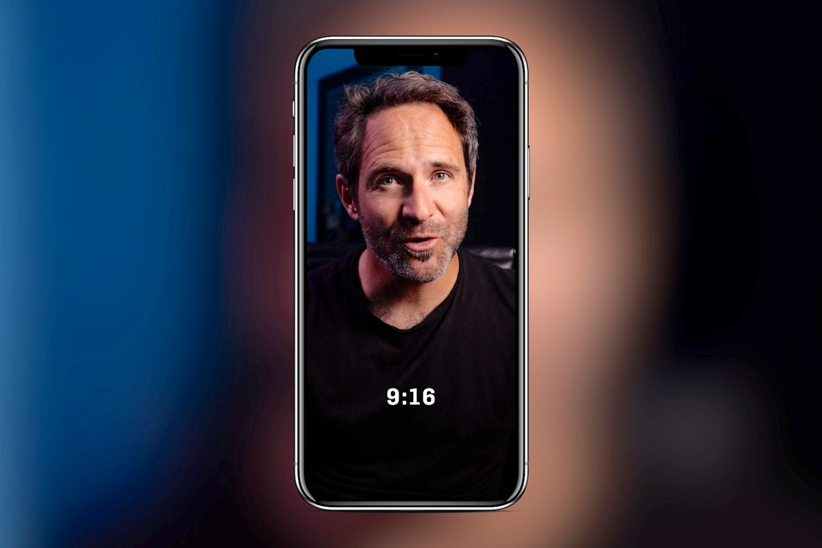 Ein Video im Hochformat 9:16 auf einem Smartphone-Bildschirm