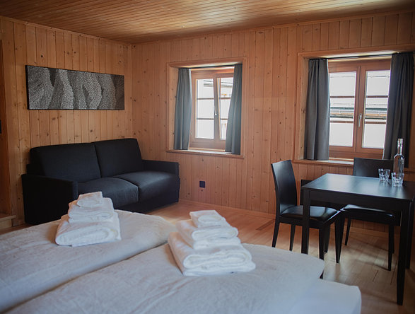 Zimmer im Hotel Pensiuina in Sent